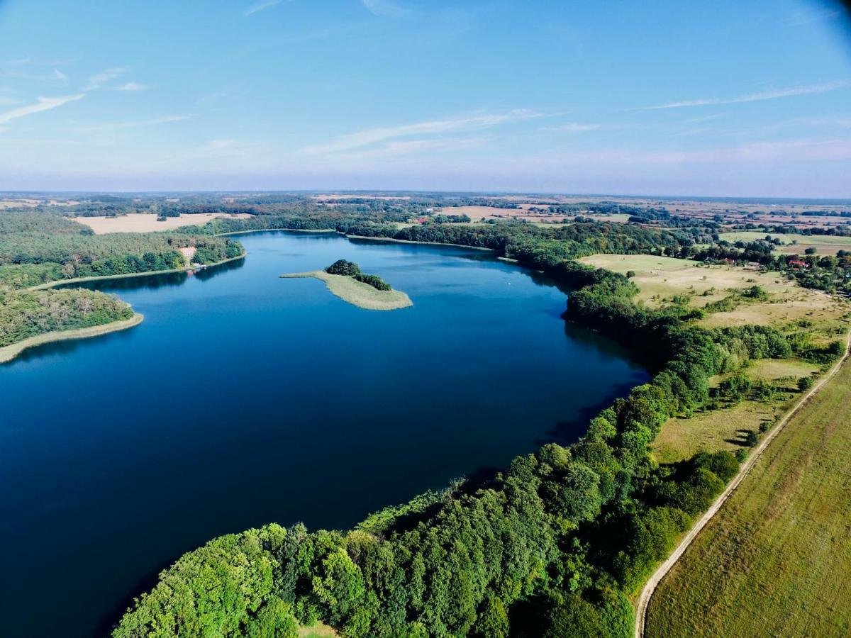 Landhaus Schoenhof Feldberger Seenlandschaft Ngoại thất bức ảnh